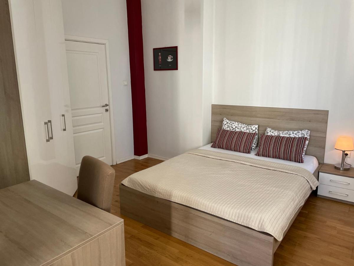 The Central Post Apartments Sofia Exterior foto